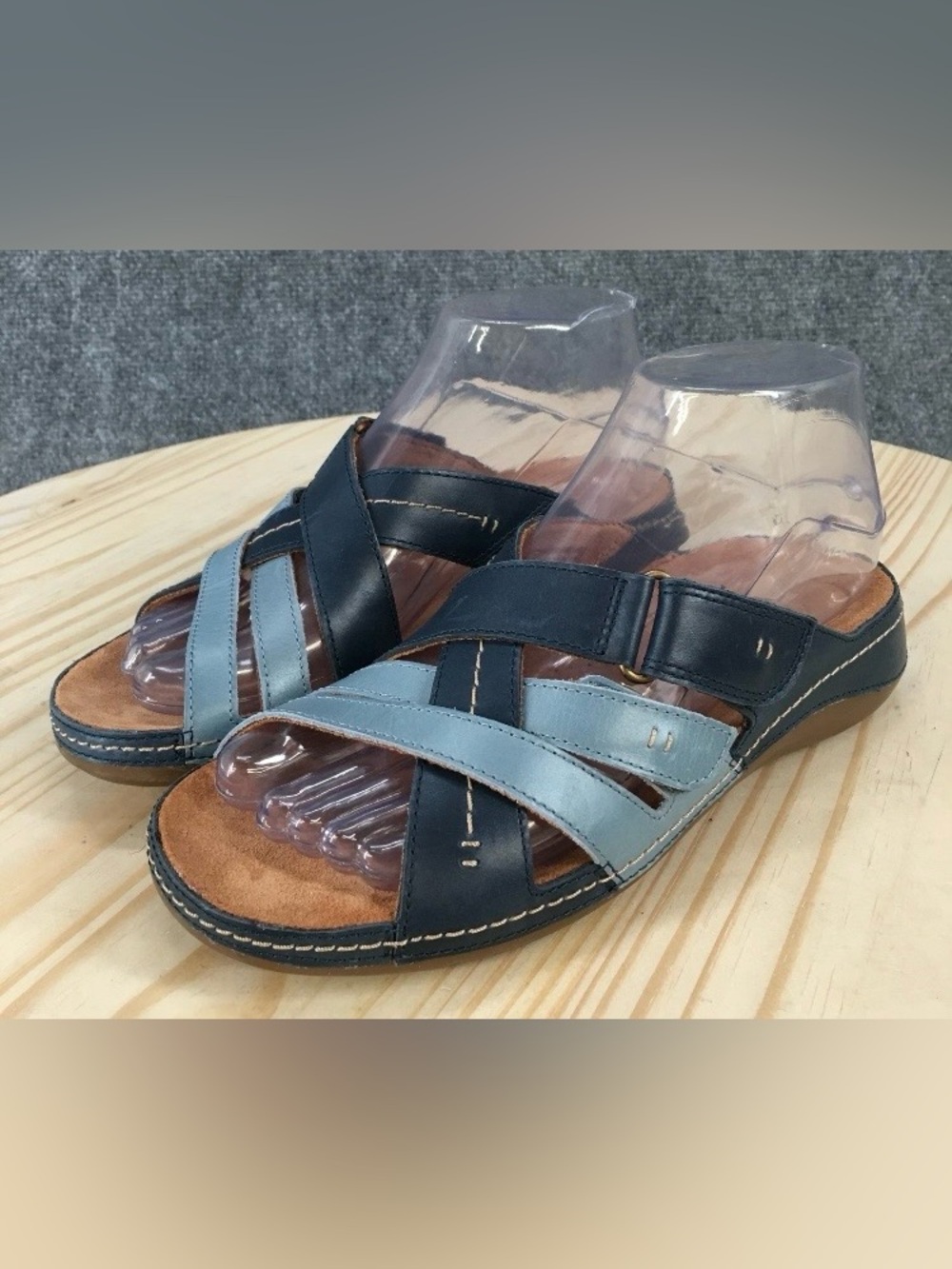Clarks Women’s Artisan Cecily Blue Leather Slip On Slide Sandal, Size 6.5 M